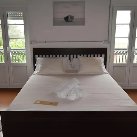 Monasterio De 3*