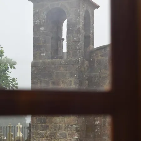 Monasterio De 招待所 4*