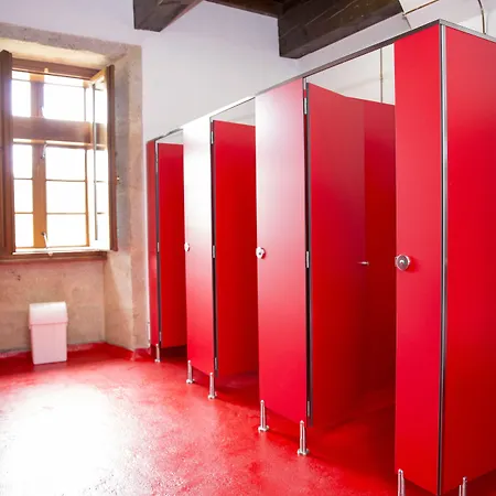 Monasterio De 招待所 4*