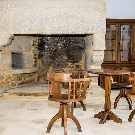 Monasterio De 4*