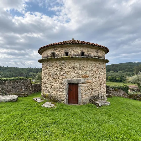 Monasterio De 3* Moraime