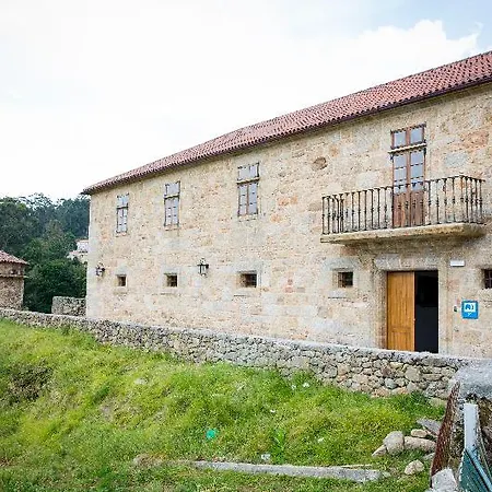 Monasterio De 4*