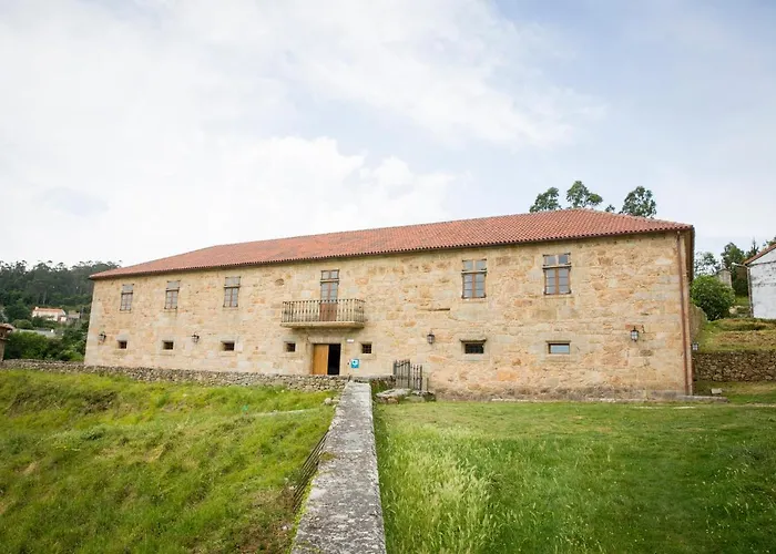 Monasterio De 3*