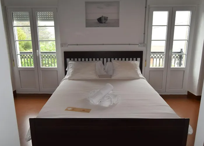 Monasterio De 3*